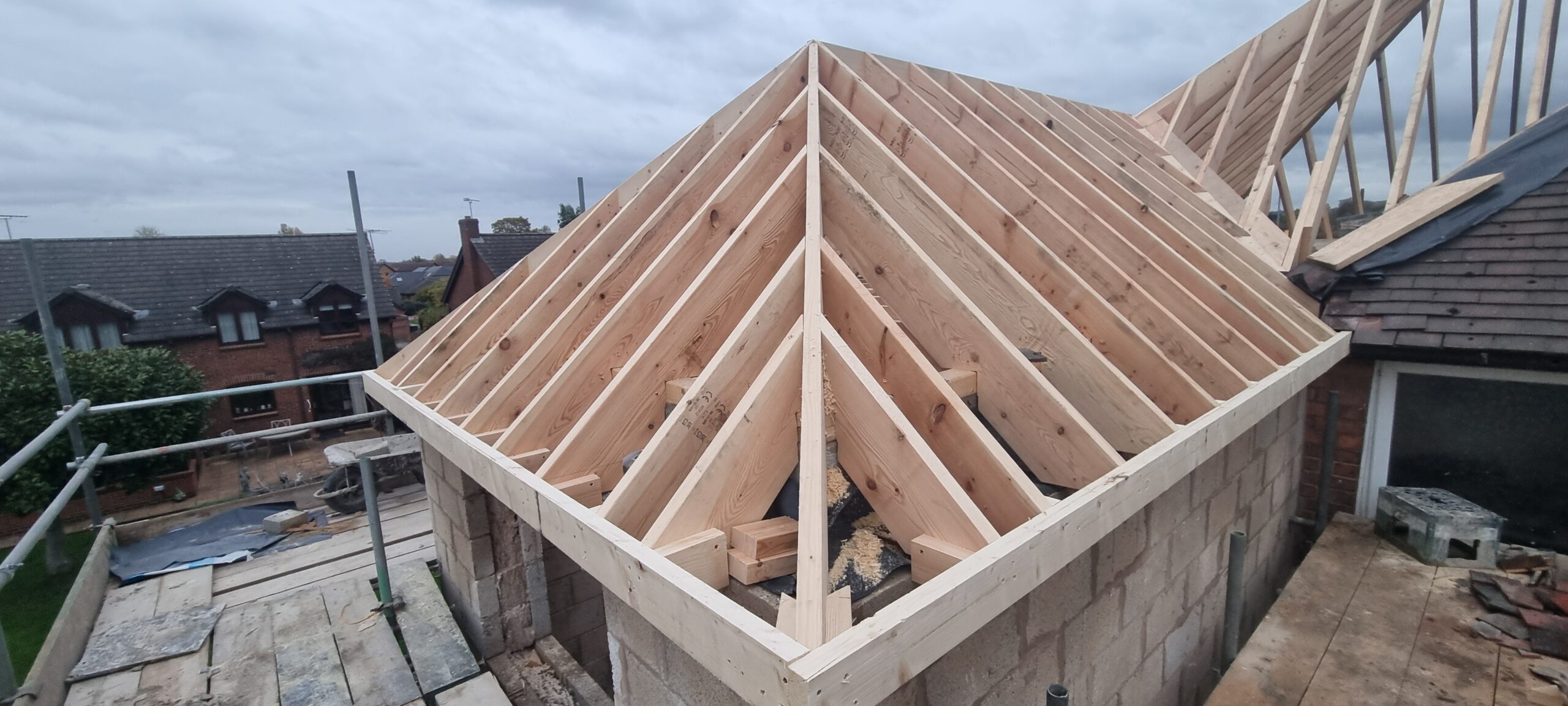 Roof carpentry Nottingham — timber roof frame construction